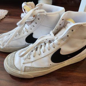 Nike Blazers/w Black Swoosh